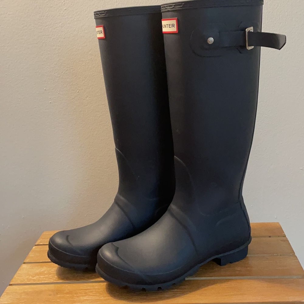 Navy Hunter boots